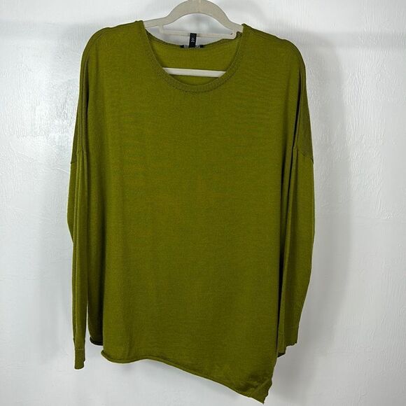 Eileen Fisher Merino Wool Asymmetrical Hem Pullover Sweater Size S - Picture 1 of 8